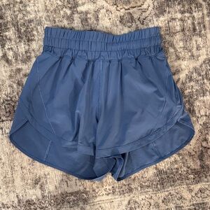 Lululemon Track That High Rise 3”